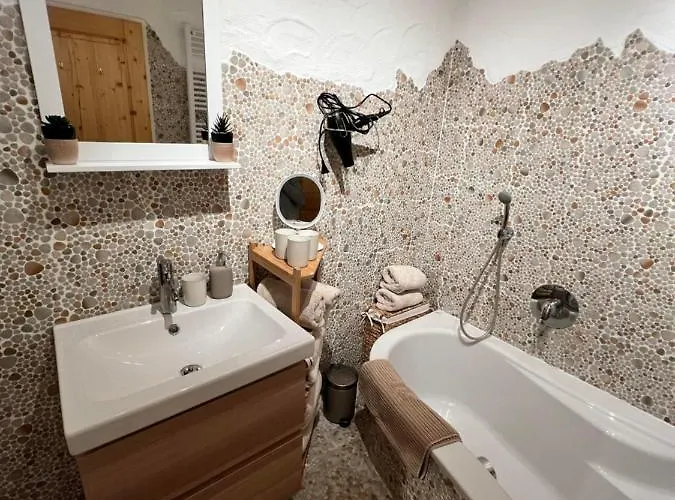 Hanna's דירה קיצביהל